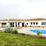 Mar & Surf • Piscina Privada Atouguia Da Baleia