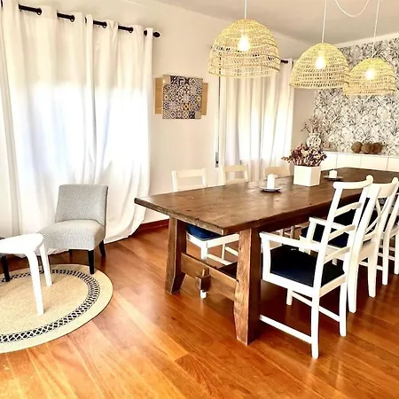 - & Surf - Peniche 빌라 아토우기아다발레이아