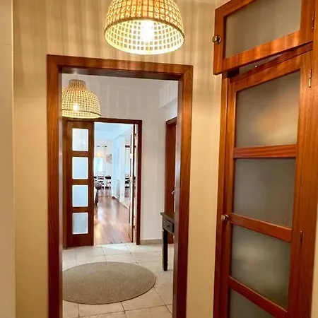 - & Surf - Peniche 아토우기아다발레이아